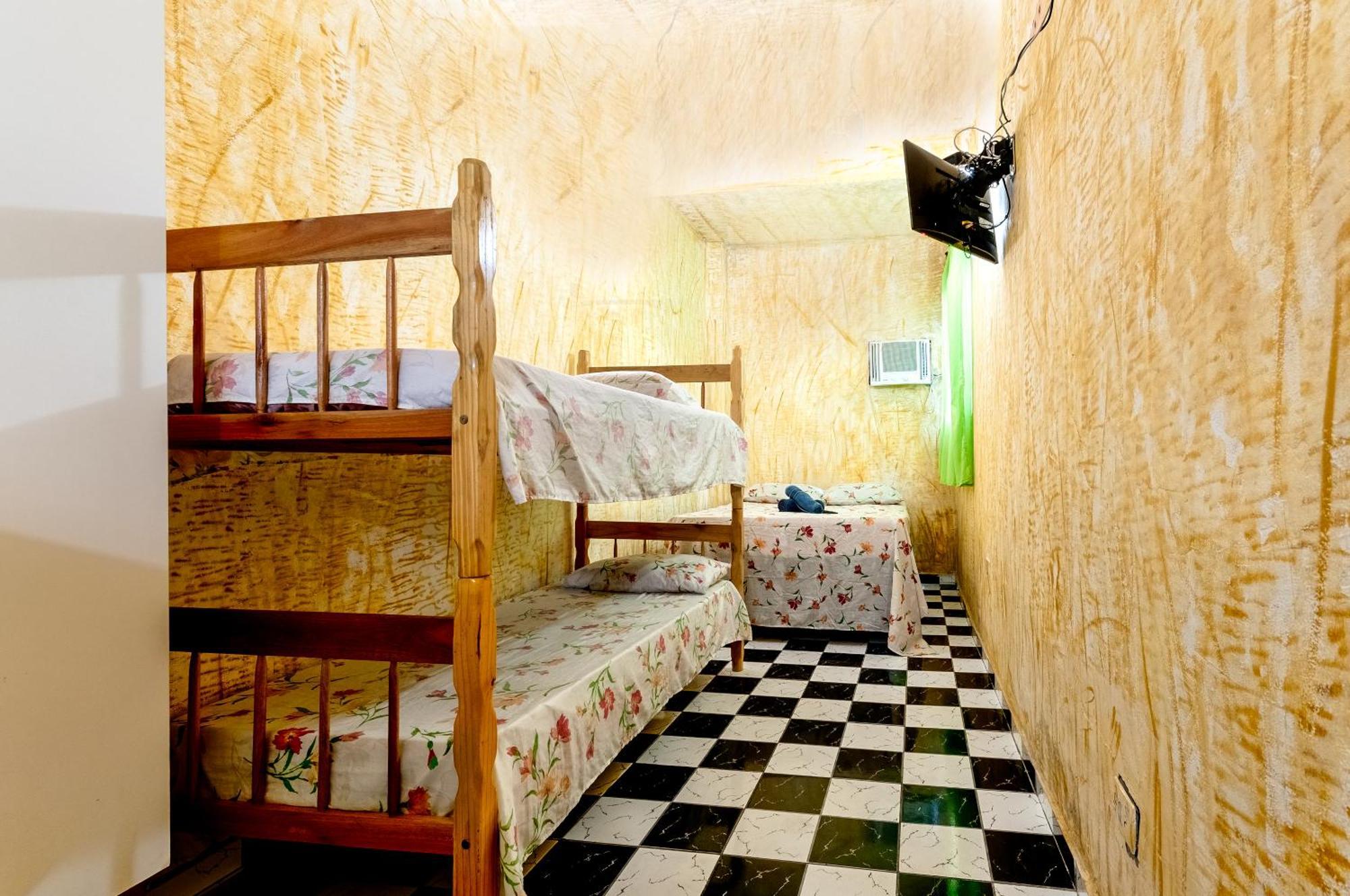 Inn John John Guaruja
